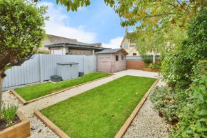 Photo 19- click for photo gallery